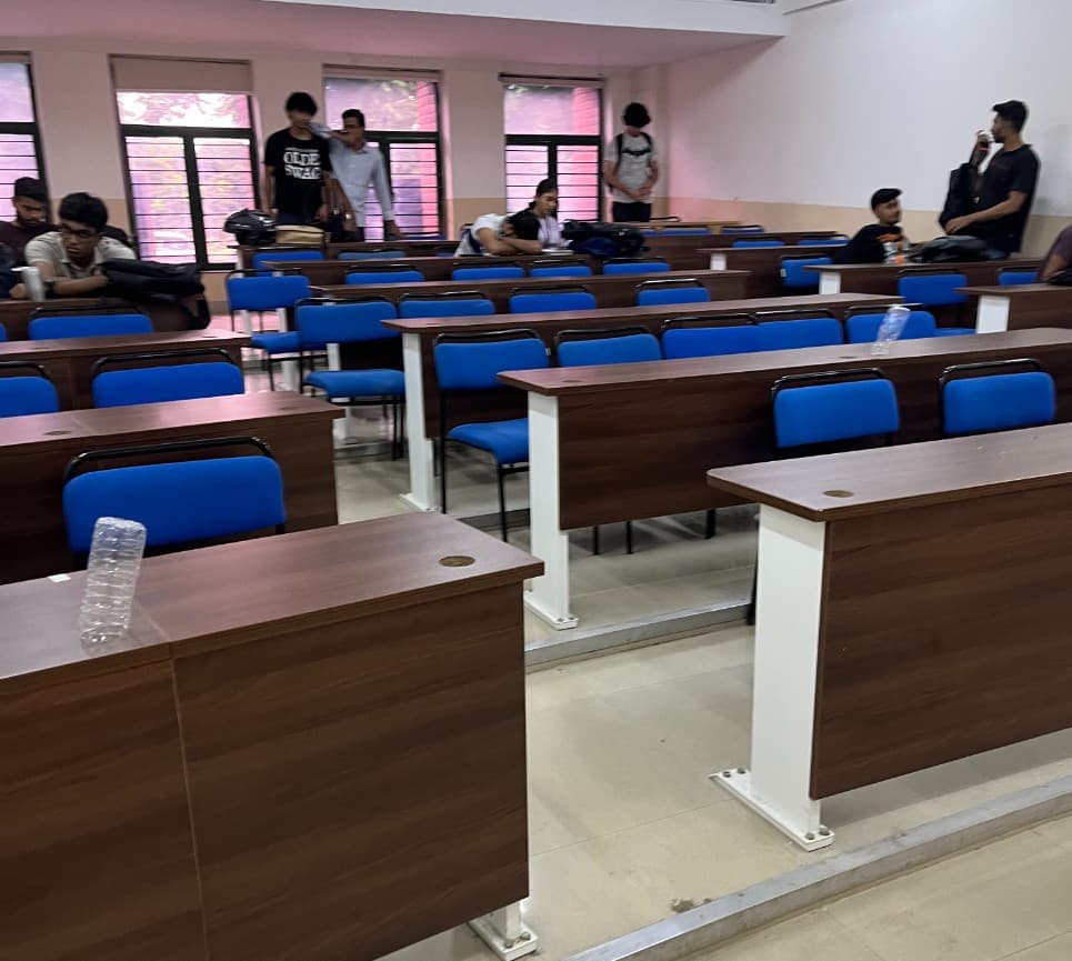 Amity University Greater Noida Academic photo 10